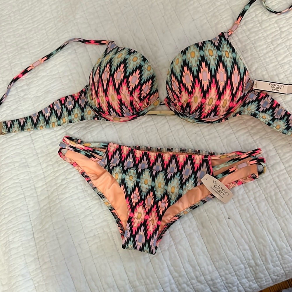 Victoria secret padded bikini new with tags small 32B